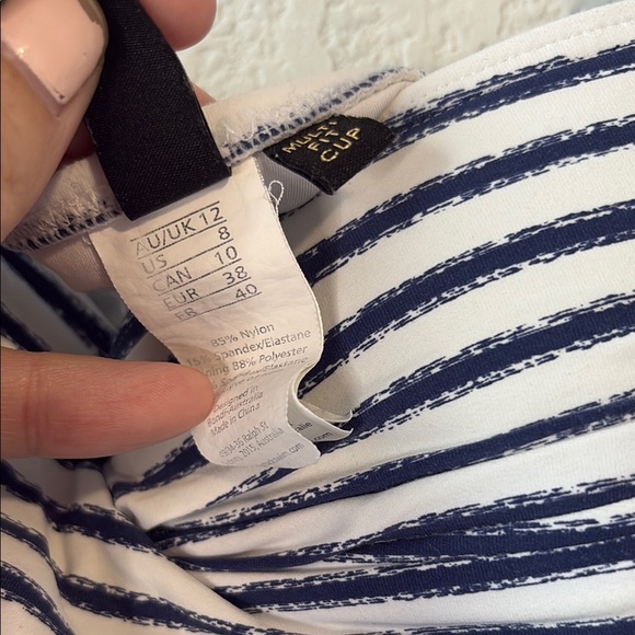 Elegant navy blue and White Striped One Piece Swimsuit Nip tuck size 8 - Picture 3 of 7